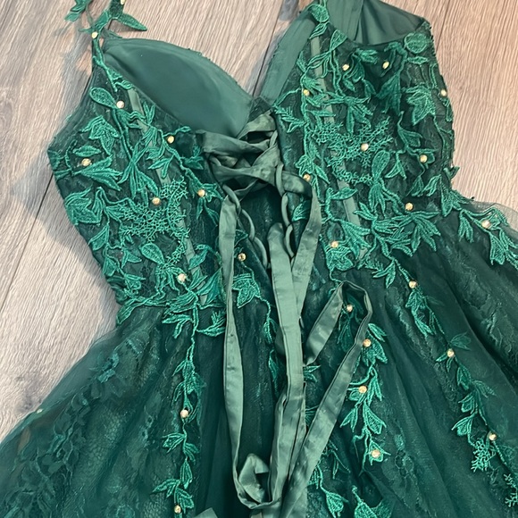 Adorable Homecoming Dress! - Picture 4 of 8